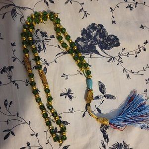 Prising God necklace